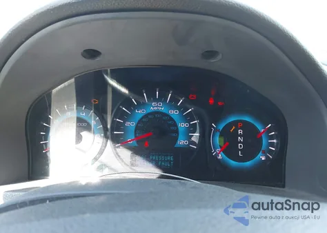 2010 Ford Fusion Se z USA, uszkodzony, nr VIN 3FAHP0HA5AR297771